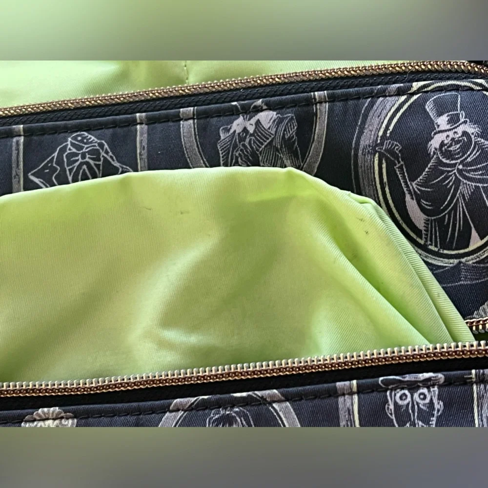 Disney Dooney & Bourke Haunted Mansion Nylon Portraits Crossbody Handbag - Picture 4 of 7